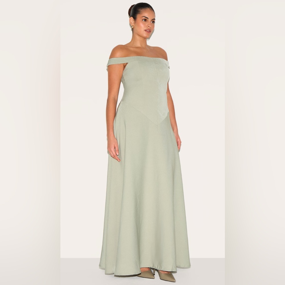 NWT PrettyLittleThing Plus Sage Green Structured Bardot V-Waist Maxi Dress Sz 16